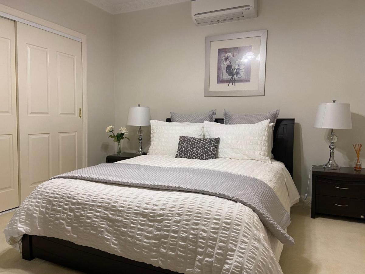 Cosy Private Room Easy Access To City & Airport ملبورن المظهر الخارجي الصورة